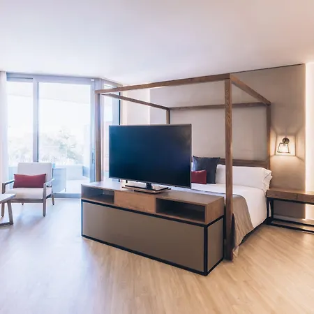 Готель Iberostar Selection Llaut Palma- Adults Only 5*