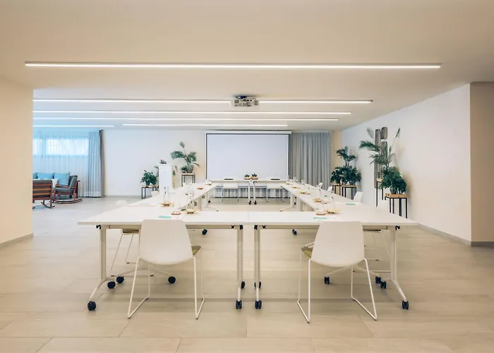 Iberostar Selection Llaut Palma- Adults Only מלון פלאייה דה פאלמה